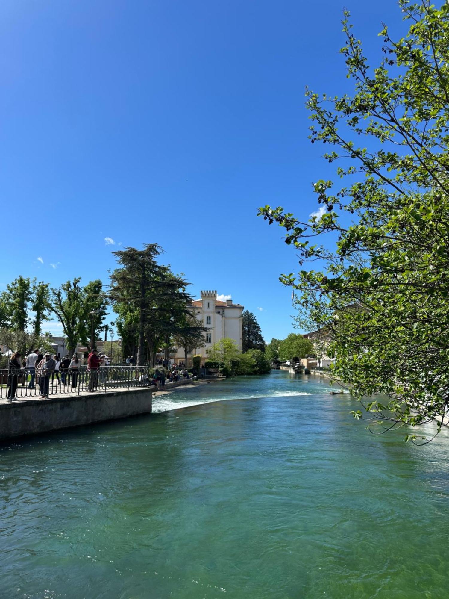 L Atelier De La Sorgue Lejlighed LʼIsle-sur-la-Sorgue Eksteriør billede